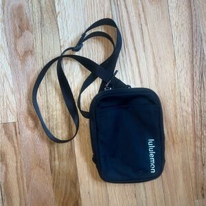 lululemon athletica Black Belt Bag